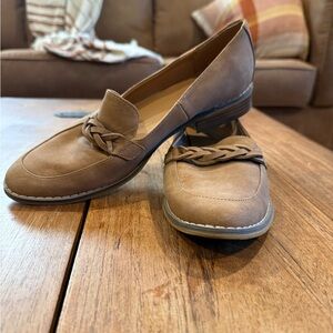 Elegant Brown Loafers for Women